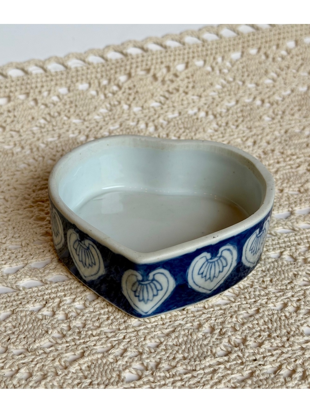 Blue White Heart Shaped Ceramic Trinket Dish Ring Holder Jewelry Catchall Bowl